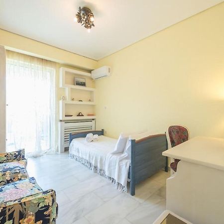 Central 3Br Apartment Next To Panormou Metro! أثينا المظهر الخارجي الصورة