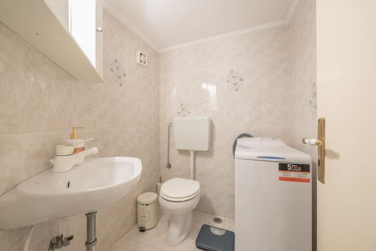 Central 3Br Apartment Next To Panormou Metro! أثينا المظهر الخارجي الصورة